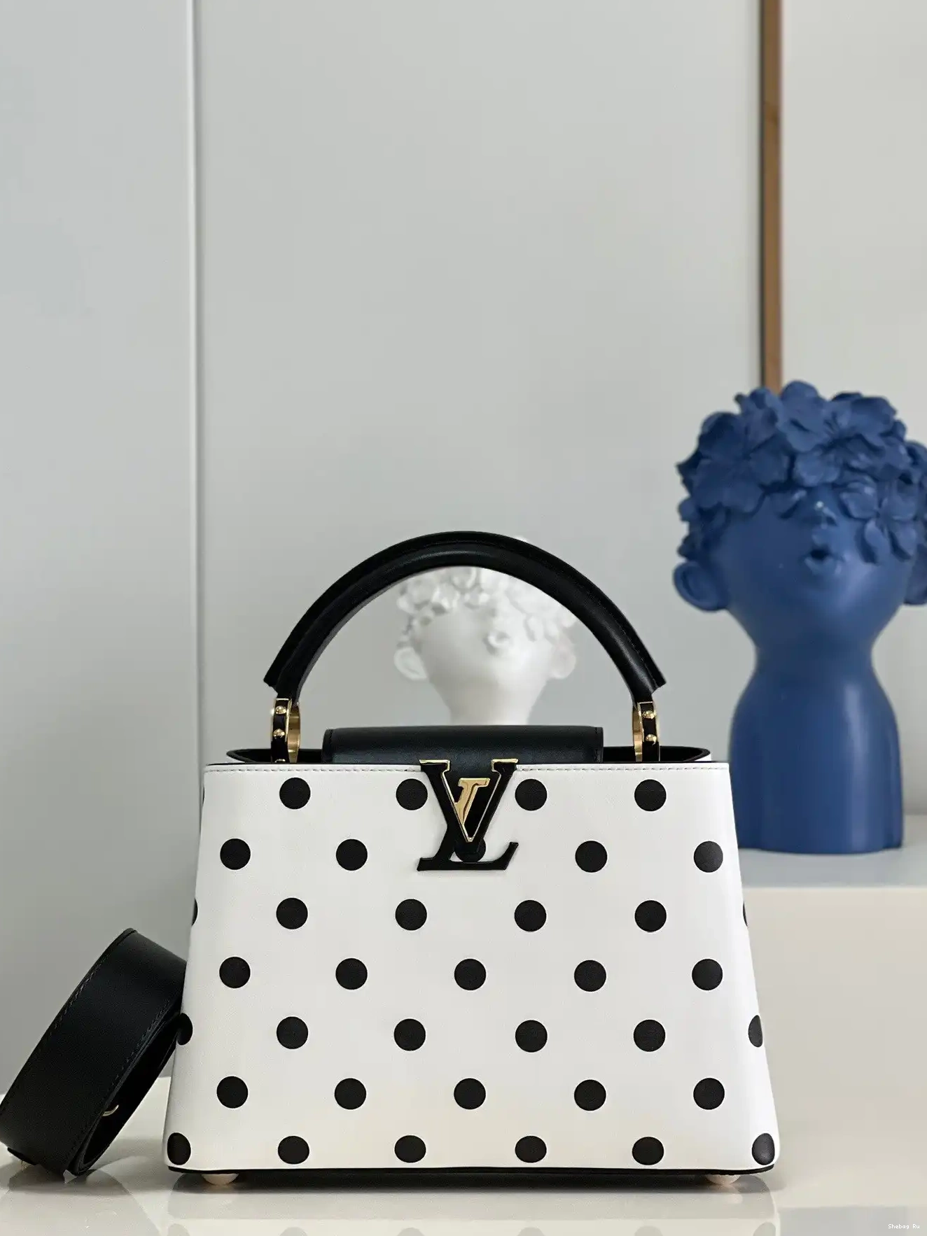 BB CAPUCINES VUITTON LOUIS 0603